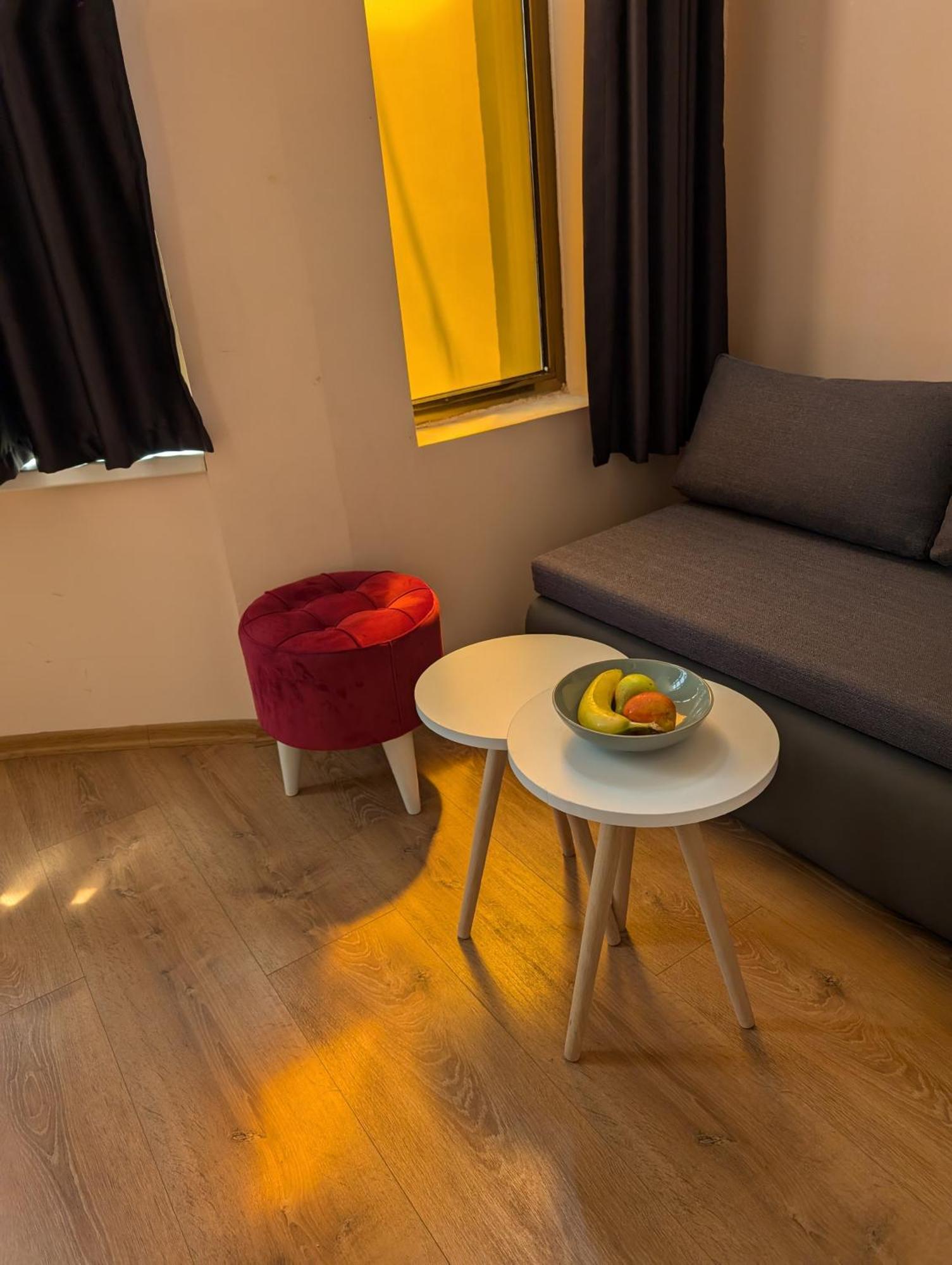 Easy Apartments كومانوفو المظهر الخارجي الصورة