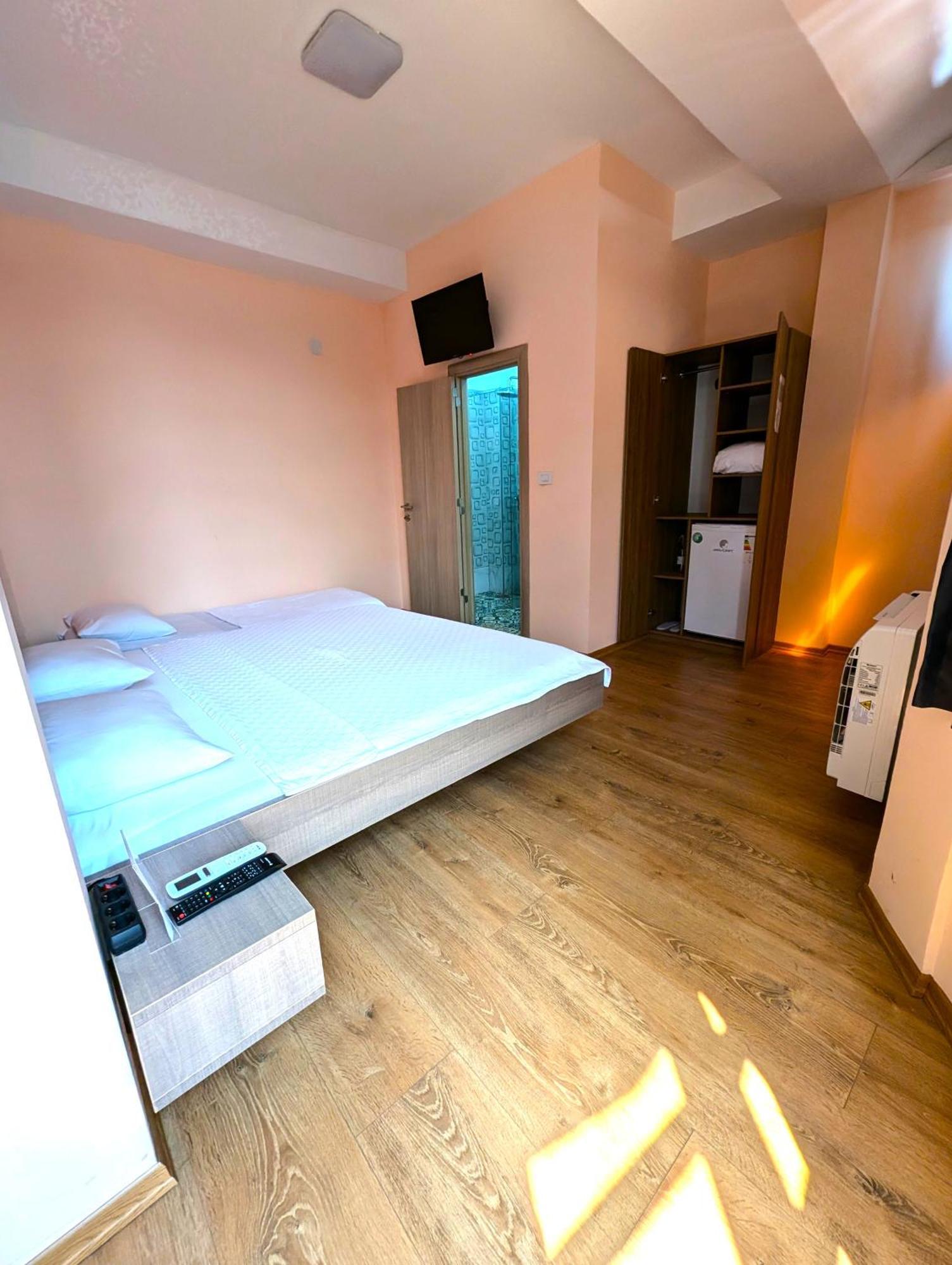 Easy Apartments كومانوفو المظهر الخارجي الصورة